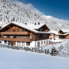 Delightfully Presented Flat with Amazing Views