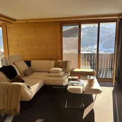 Charming Flat in the Heart of Saanen