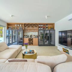 Spacious Retreat With Four Private Bathrooms