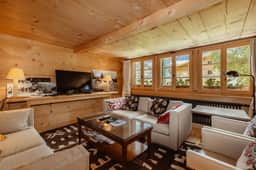Authentic Designed Chalet right next to Gstaad