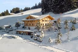 Beautiful Modern Chalet in the Nature Gstaad Region - Image 3
