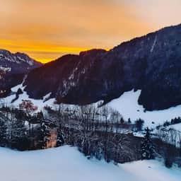 Heidi Chalet Alps - Unique Experience - Authentic Part - Image 4
