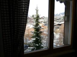Central Location Cozy 3 BR Flat in Gstaad