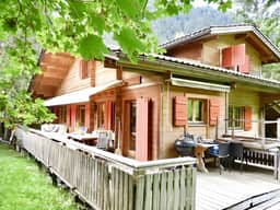 Exclusive, Charming 4 Bedroom Chalet near Gstaad