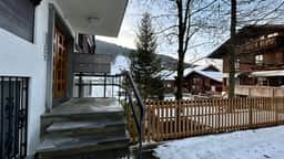 Gstaad Luxurious Flat With Terrace & Stunning Views - Image 4