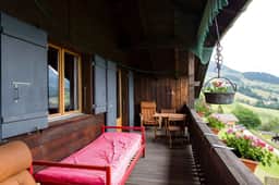 High Mountain Chalet - Great Views!