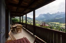 High Mountain Chalet - Great Views!