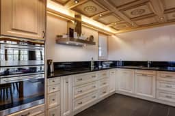 Luxurious Flat with Jacuzzi & Sauna