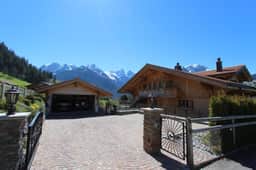 Mountain Top Chalet with fantastic views