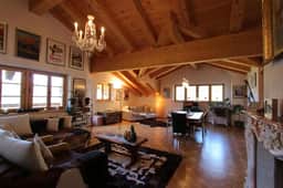 Mountain Top Chalet with fantastic views