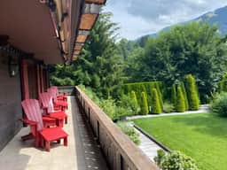 Super Luxury Chalet With Heated Pool And Sauna