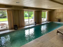 Super Luxury Chalet With Heated Pool And Sauna