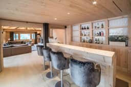 Super private Luxury Chalet with Hotel facilities