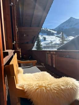 Serene 3BR Apartment with Premier Ski Access