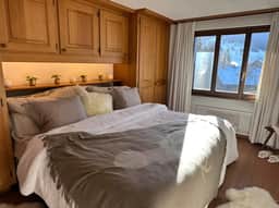 Luxurious 4-Bedroom Chalet in Gstaad