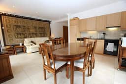 Great View spacious 3 BR flat with Pool and Gym