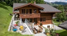 Marvelous Wooden Chalet with Warm Mountain Views