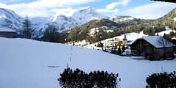 Stunning Gstaad Apartment With Mountain Views - Image 4