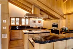 Premier 5BR Chalet with Fitness Room and Stunning Alpine Views