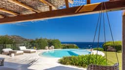 Coastal Living With Pool and Terraces