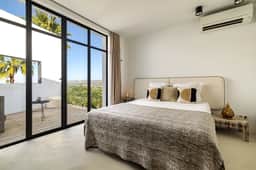 IBZ235 Privadia Amar