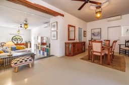 IBZ229 Privadia Pera
