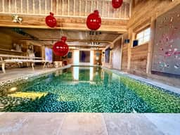 Luxury Mountain Escape With Pool Sauna