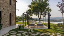 Tuscan Villa with Bespoke Experiences