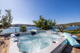 Villa Olive Vista 2