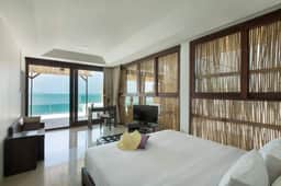 KHO065 Nick Suite Be