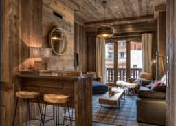 Luxury Ski-In Ski-Out Apartment with Spa Access - Image 3