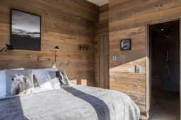 Luxury Ski-In Ski-Out Apartment w/ Terrace