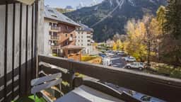 Modern Alpine Apartment Near Village Center
