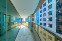 Elegant 2 Bedroom Apartment Overlooking Dubai