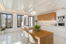 Seafront Villa Near Piso Livadi Beach