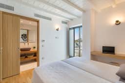 Seafront Villa Near Piso Livadi Beach