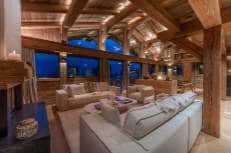 Elegant Ski Chalet with Mountain Views