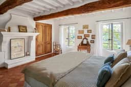 Serene Estate Escape Near Saint Tropez