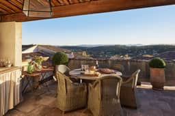 Authentic Village Escape in Beautiful Provence