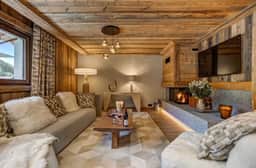 Charming Mountain Chalet with Scenic Terraces
