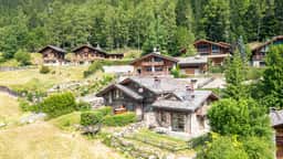 Comfortable Alpine Home Near Ski Slopes