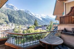 Cozy Apartment Overlooking Beautiful Mont Blanc