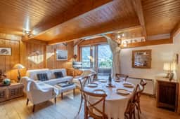 Cozy Apartment Overlooking Beautiful Mont Blanc