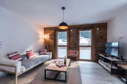 Contemporary Duplex With Brevent Mountain Views
