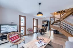 Contemporary Duplex With Brevent Mountain Views