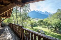 Rustic Mountain Chalet for Group Escapes