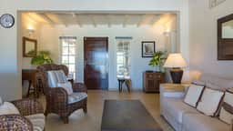 Luxury Stay With Scenic Island Views