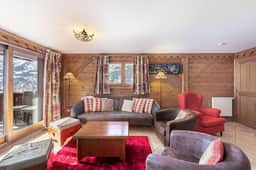 Traditional Mountain Apartment With Terrace