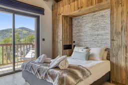 Cozy Alpine Retreat With Mountain Comfort