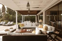 Beachfront Luxury Villa with Private Beach